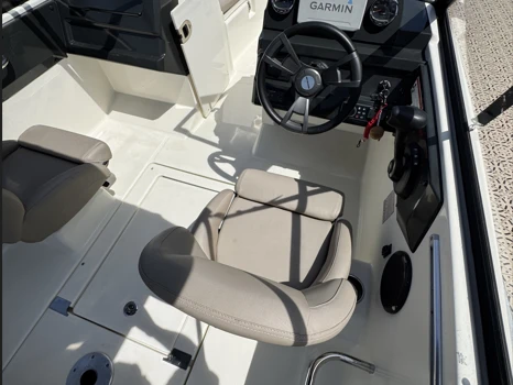 Location bateau Aix-les-Bains pas cher Activ 555 Bowrider