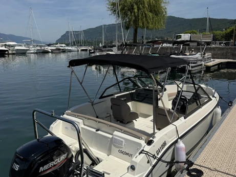 Location bateau Quicksilver Activ 555 Bowrider à Aix-les-Bains sur Samboat