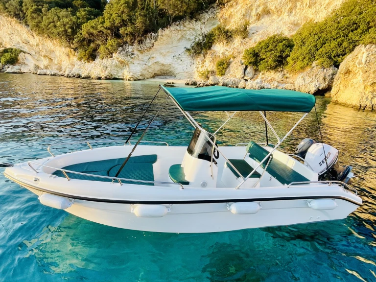 Location bateau Poseidon BLU WATER 185 à Nidri sur Samboat