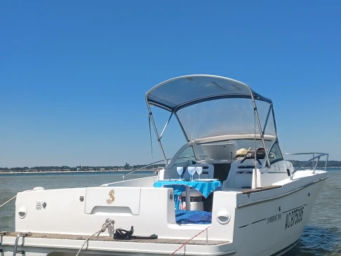 Location bateau Bénéteau Ombrine 700 à Andernos-les-Bains sur Samboat