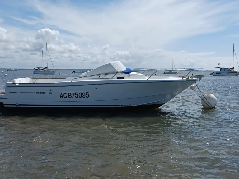 Louer Bateau à moteur avec ou sans skipper Bénéteau à Andernos-les-Bains