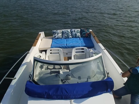 Location Bateau à moteur Bénéteau avec permis