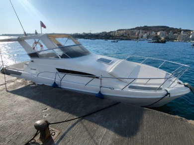 Yacht hire Saint Paul's Bay cheap Gobbi 23 Cabin