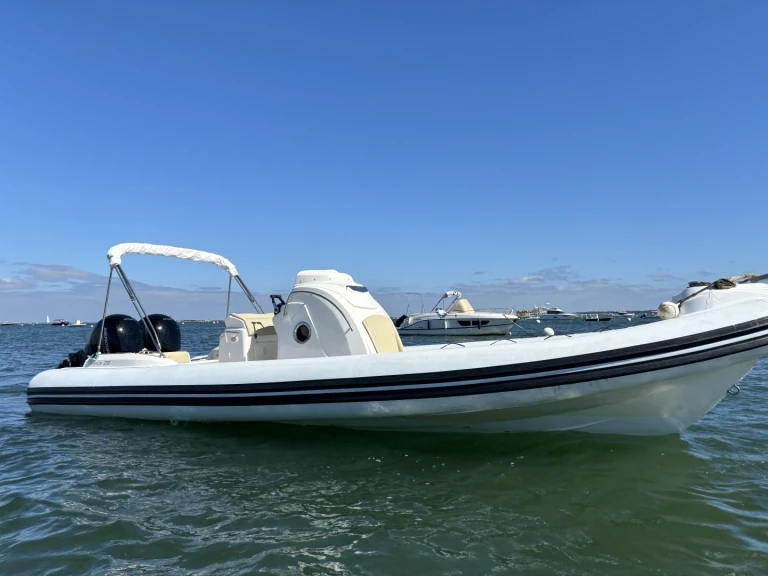 Louez un Nuova Jolly Prince 28 à Grand Piquey