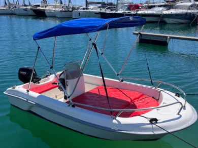 Motorboat to hire Sant Andreu de Llavaneres at the best price