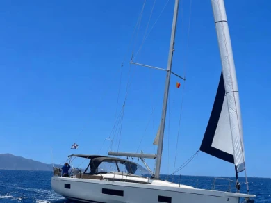 Boat rental Bénéteau Oceanis 51.1 in Vlychó on Samboat