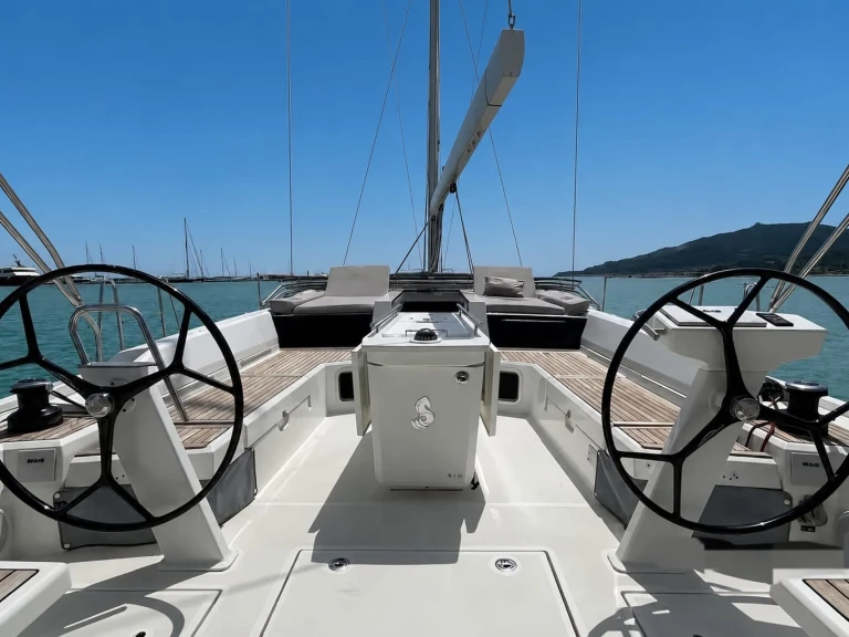 Louer Voilier avec ou sans skipper Bénéteau à Vlychó