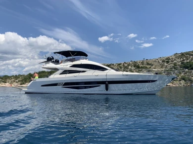 Yacht charter Novi Vinodolski - Galeon Galeon 700 Skydeck - 4 + 1 cab. on SamBoat
