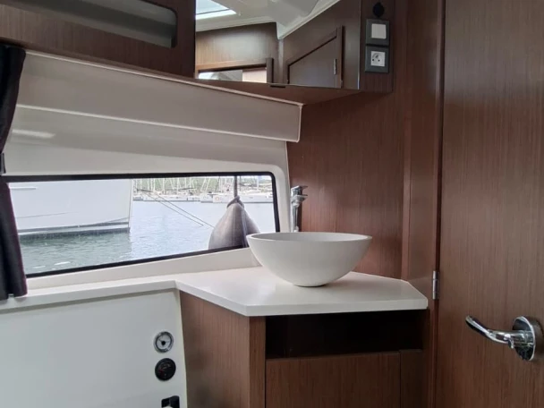 Louer Bateau à moteur avec ou sans skipper Bénéteau à Punat
