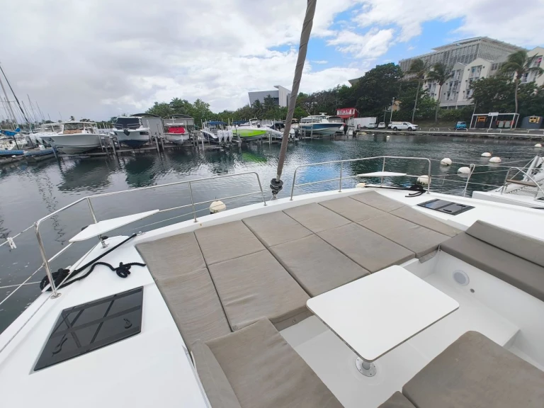 Location bateau Bali Bali 4.4 à Bas du Fort sur Samboat