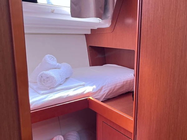 Bénéteau Oceanis 48 a louer à Skiathos