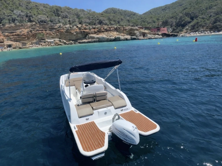 Location à Torredembarra - V2 BOATS 5.0 SPORT sur SamBoat
