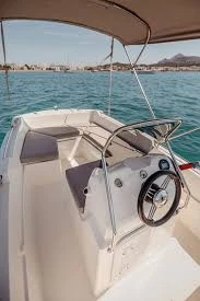 Location bateau V2 BOATS 5.0 SPORT à Torredembarra sur Samboat