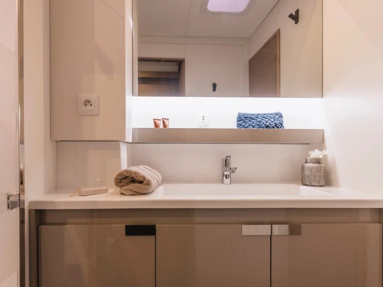 Louez un Fountaine Pajot Aura 51 à Sant Antoni de Portmany