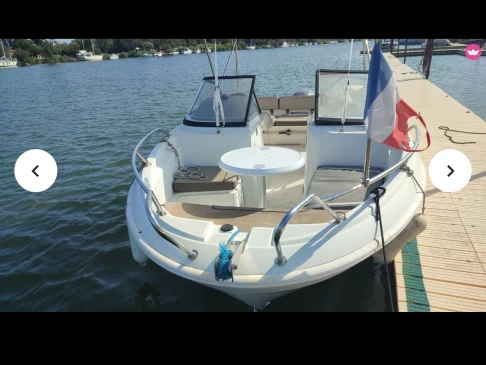 Location Bateau à moteur Jeanneau avec permis