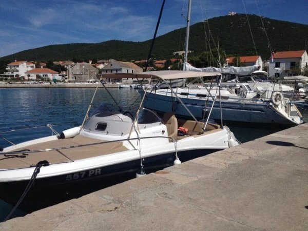 Jeanneau Cap Camarat 650 a louer à Preko