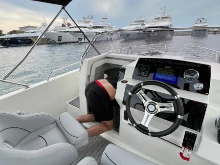 Location Bateau à moteur Atlantic avec permis