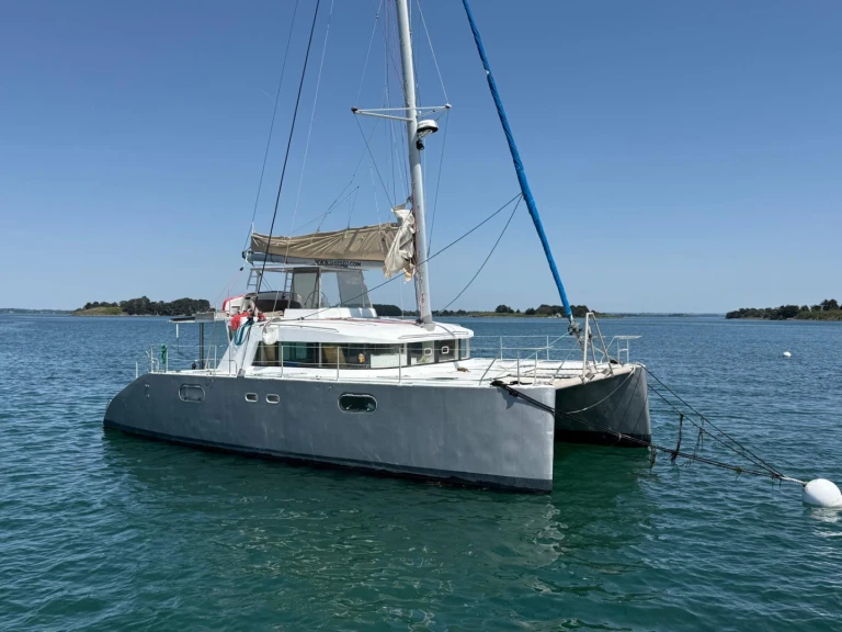Catamaran à louer à Le Marin au meilleur prix