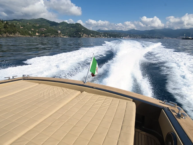 Louez un Magnum 38 à Saint-Tropez