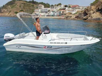 Wynajem Motorówka Baltic Yachts z patentem 
