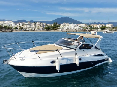 Pronajmout si Moa Platinum 32 v Marbella