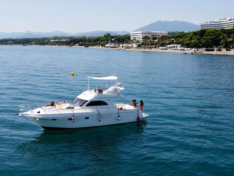 ASTINOR 12,75 a louer à Marbella