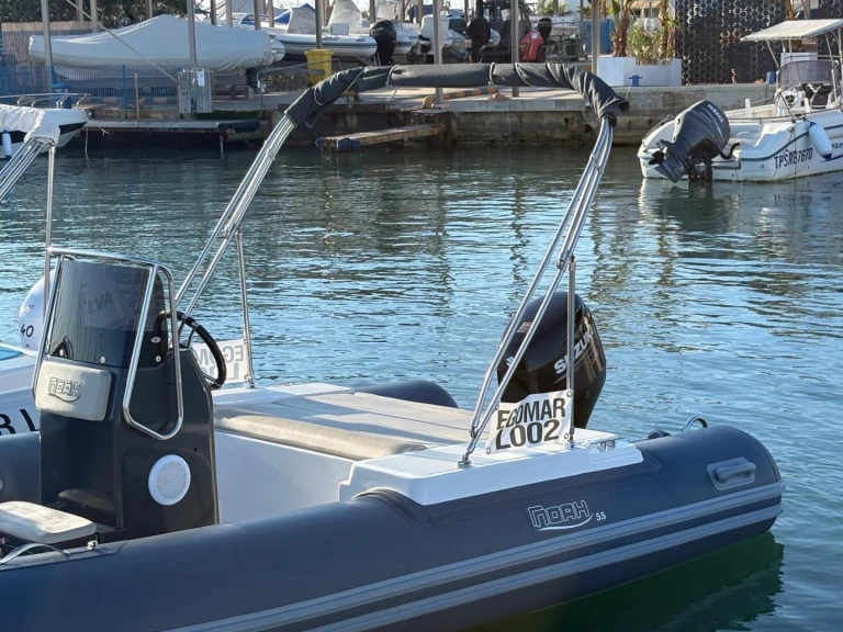 Location Semi-rigide Noah avec permis