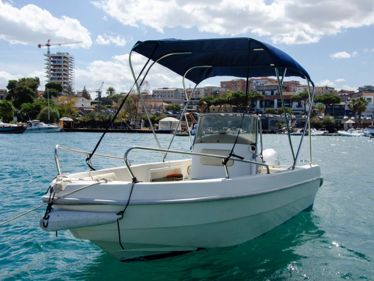 Location Bateau à moteur cosiver avec permis