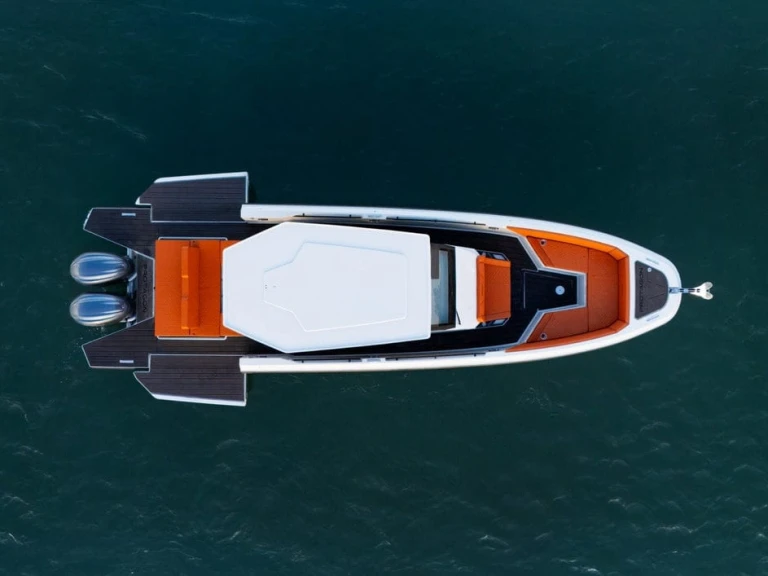 Location Bateau à moteur Protagon avec permis