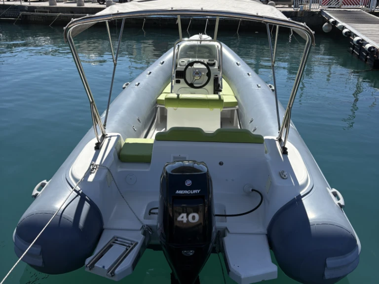 Predator 599 a louer à Salerne