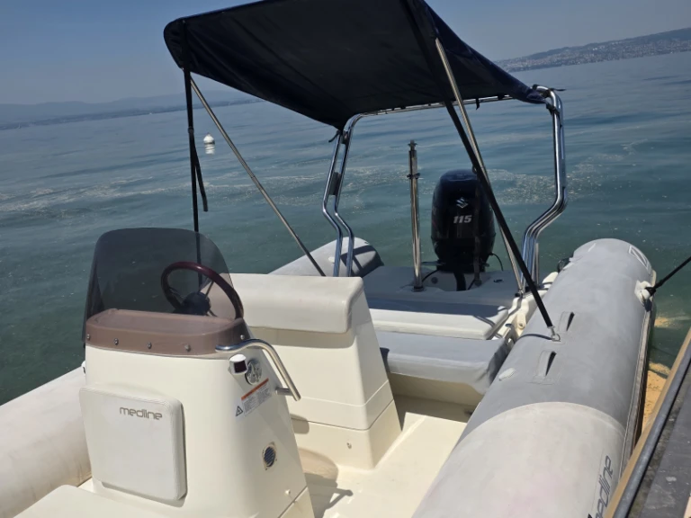 Location à Évian-les-Bains - Zodiac Medline 580 sur SamBoat