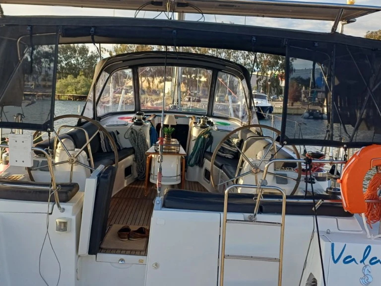 Louer Voilier avec ou sans skipper Bénéteau à Athènes