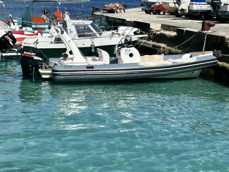 Location à Marsala - Colbac Shark 720  sur SamBoat