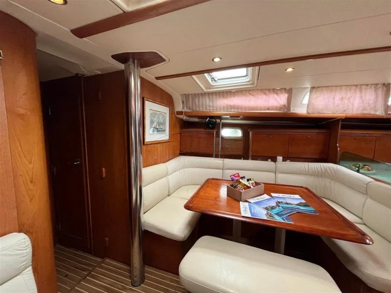 Jeanneau Sun Odyssey 43 a louer à Níkiti