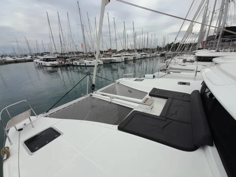 Louer Catamaran avec ou sans skipper Lagoon à Sývota