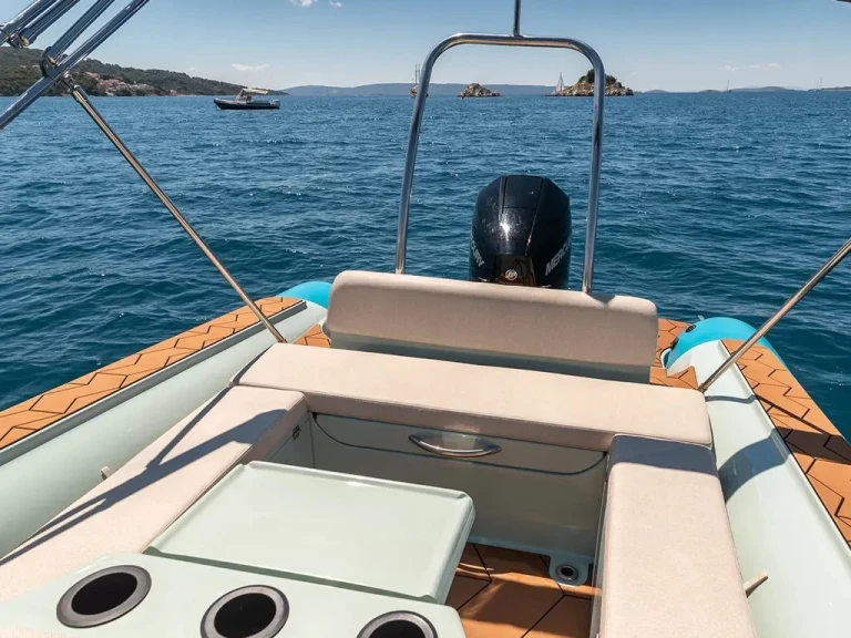 Location bateau  Bura 8.0 à Trogir sur Samboat