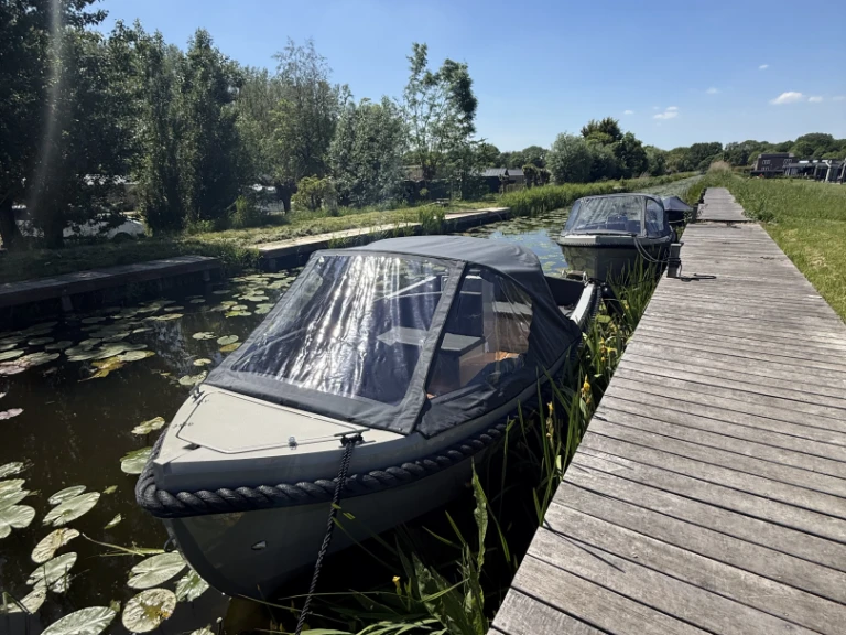 Location bateau Oud Ade pas cher Aqua 24 de Luxe