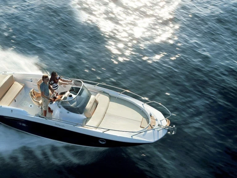 Louer Bateau à moteur avec ou sans skipper Sessa Marine à Trogir