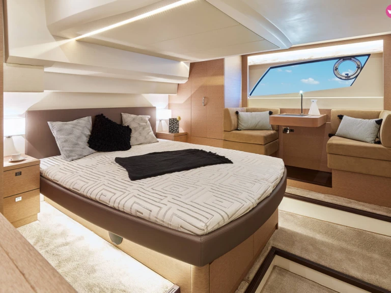 Louer Yacht avec ou sans skipper Jeanneau à Vieux Port Golfe-Juan