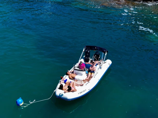 Location bateau Roses pas cher Medline II