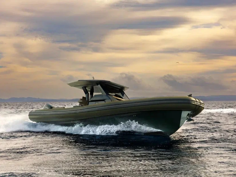 Location à Grand Piquey - Sea Water Phantom 420 sur SamBoat