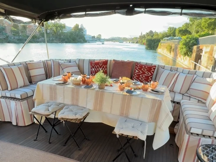 Location bateau marine corp Trawler 14 à Seville sur Samboat