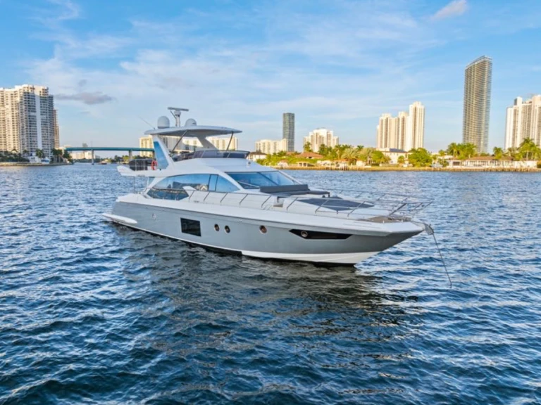 Louer Yacht avec ou sans skipper Azimut à Coconut Grove