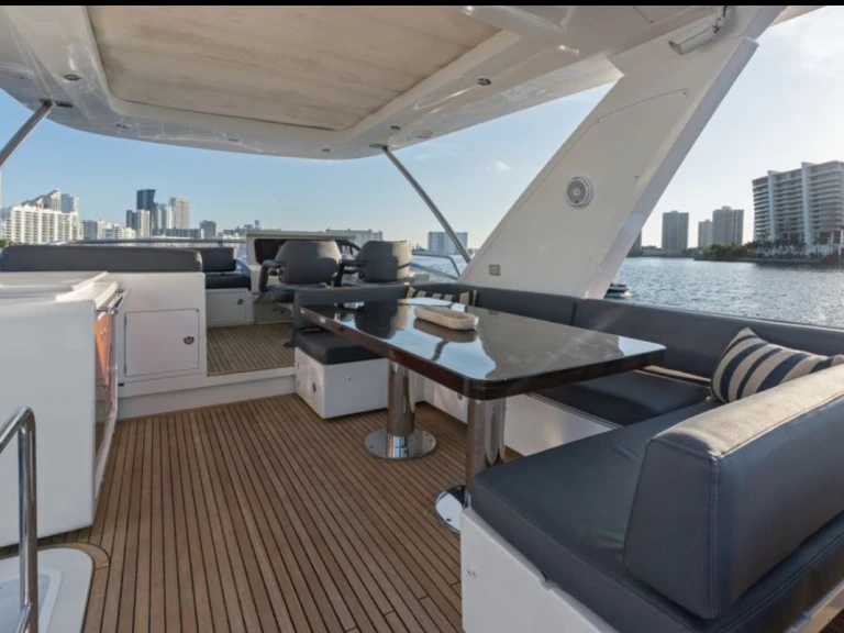 Yacht à louer à Coconut Grove au meilleur prix