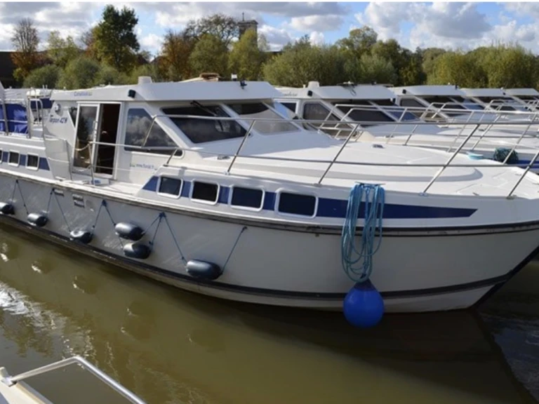 Bateau à moteur à louer à Marseille au meilleur prix