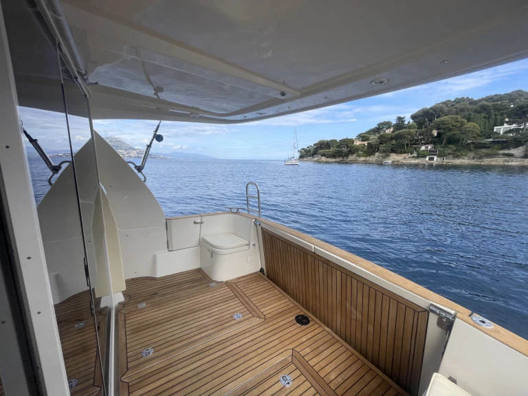 Louer Bateau à moteur avec ou sans skipper Greenline à Beaulieu-sur-Mer