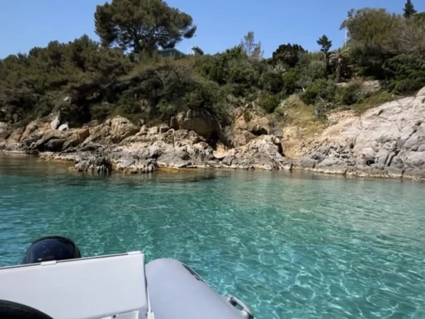 Location Semi-rigide Four SEAS  avec permis