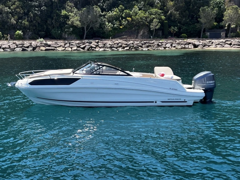 Bayliner VR6 a louer à Mandelieu-la-Napoule