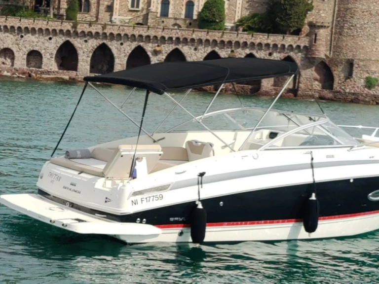 Location bateau Mandelieu-la-Napoule pas cher Bayliner 742 Cuddy