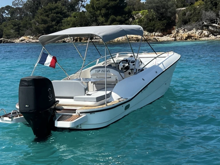 Location bateau Mandelieu-la-Napoule pas cher Libra open